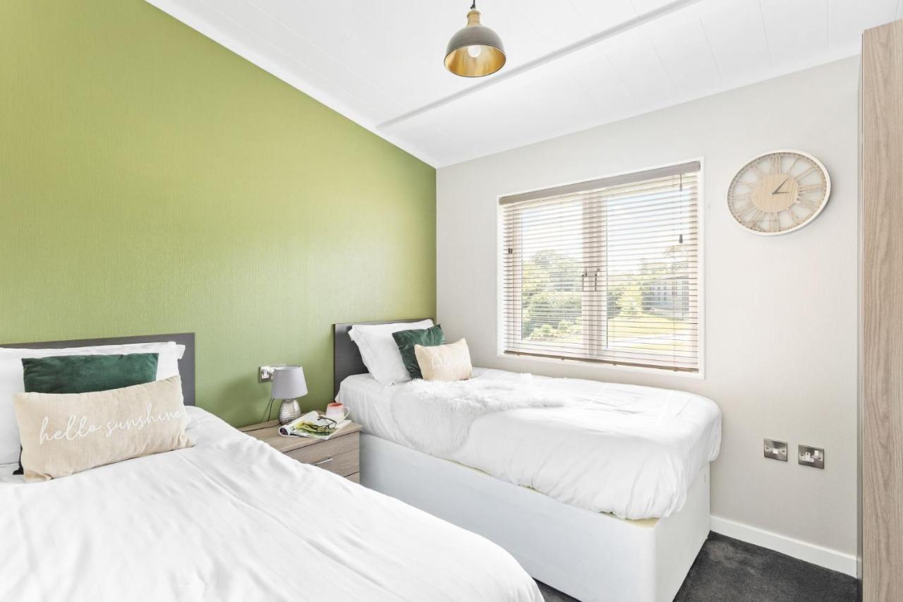 Rose Lodge, 21 Roadford Lake Lodges Lifton Экстерьер фото